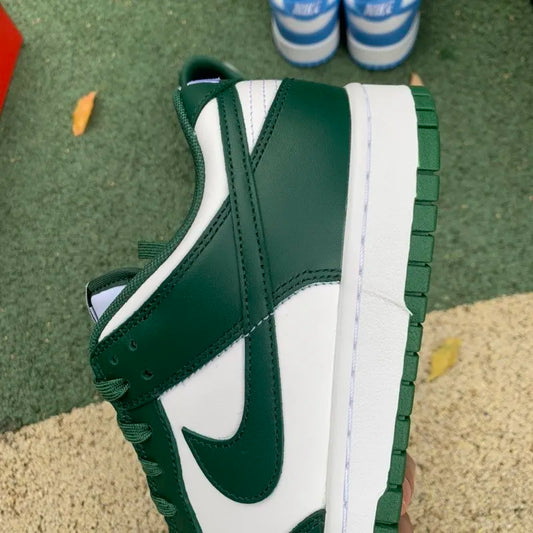 Nike Dunk Low Spartan Green