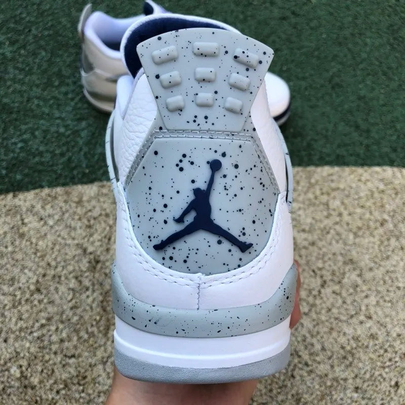Air Jordan 4“Midnight Navy”