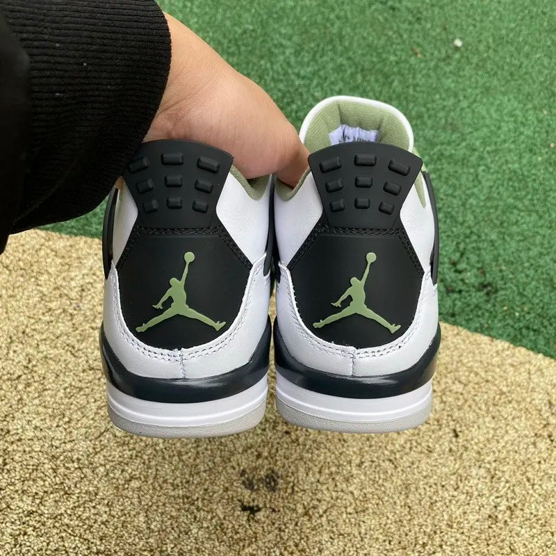 Air Jordan 4 Seafoam