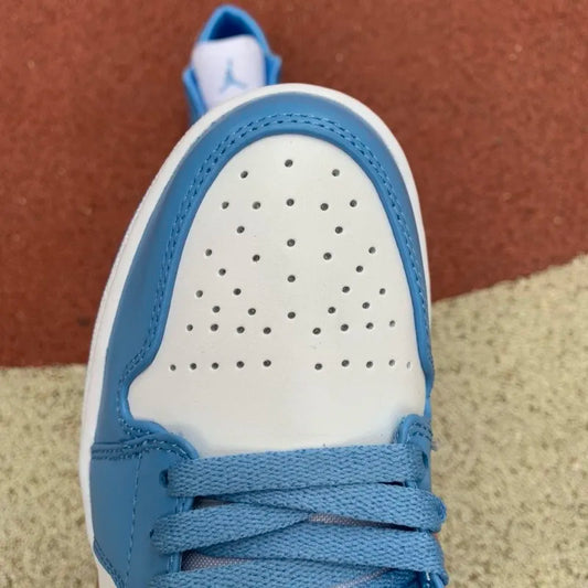 Air Jordan 1 Low UNC