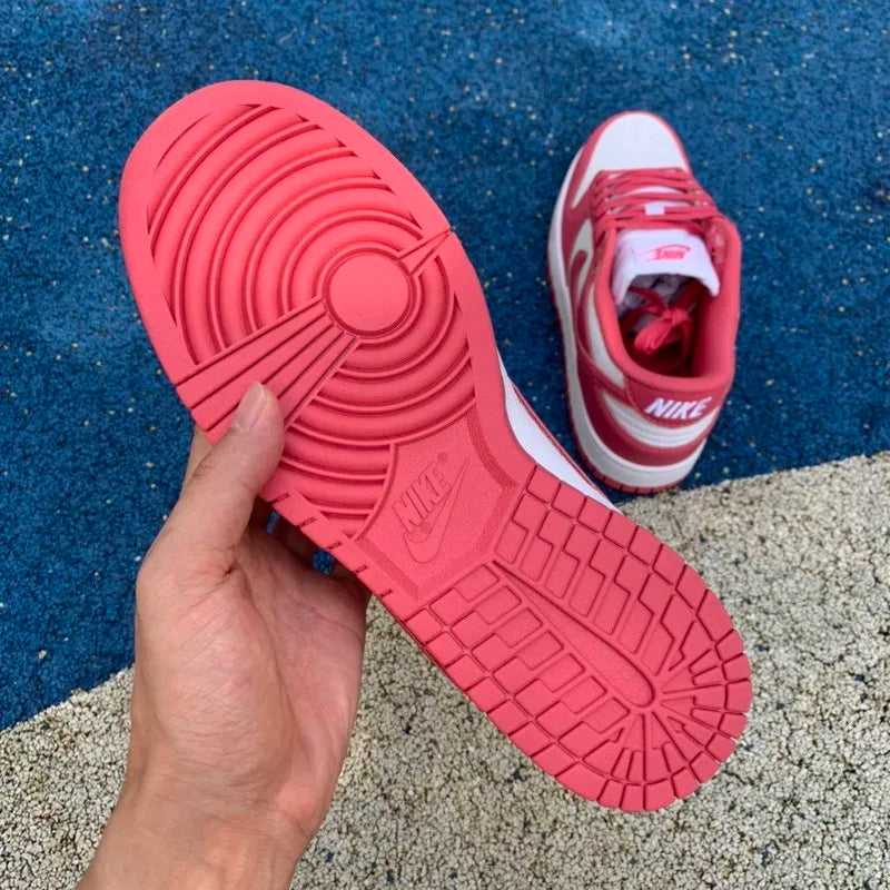Nike Dunk Low Archeo Pink