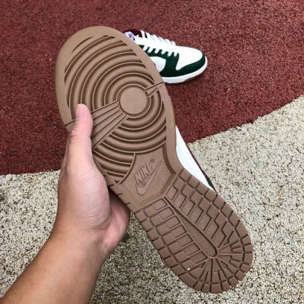 Nike Dunk Low “Gorge Green”