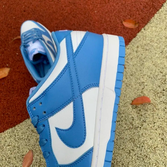 Nike Dunk Low UNC